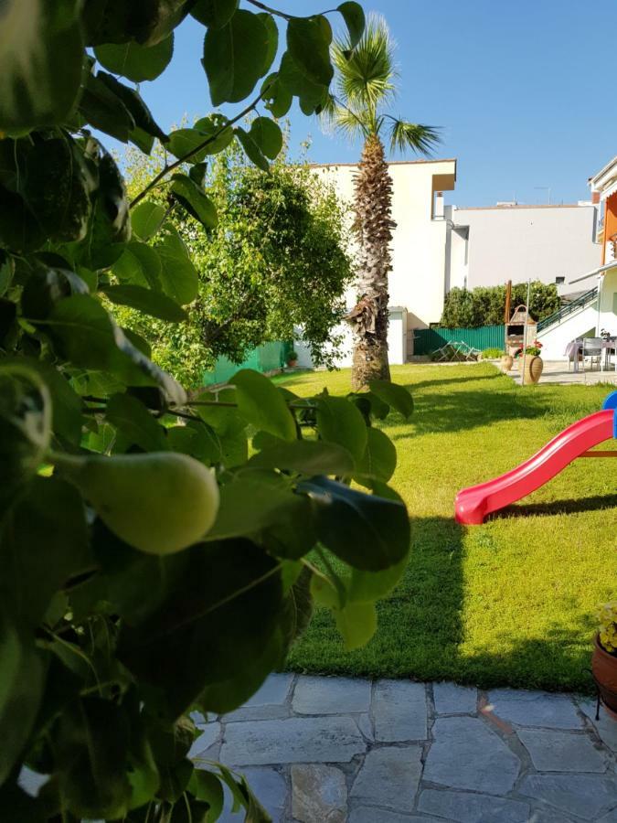 Nautilus Konuk evi Nea Iraklitsa Dış mekan fotoğraf